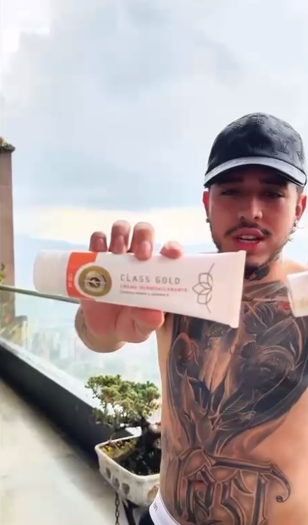 Dermoaclarante Class Gold